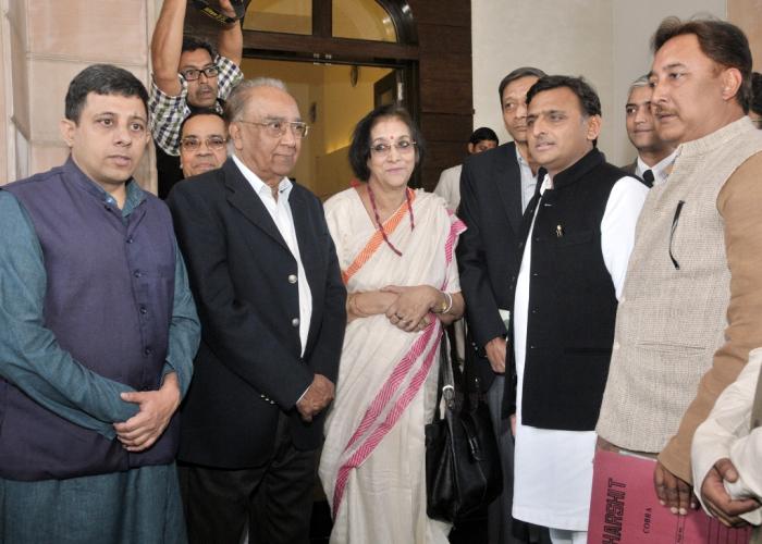 Neta Ji Subhash Chandra Bose family members meet to akhilesh yadav cm of uttar pradesh