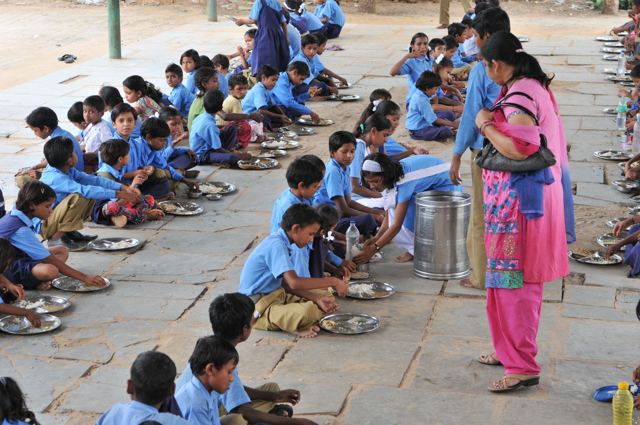 mid day meal in up