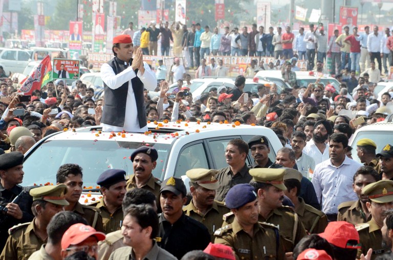 akhilesh praised his projects