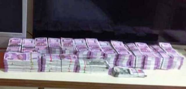 35 lakh rs new notes seized