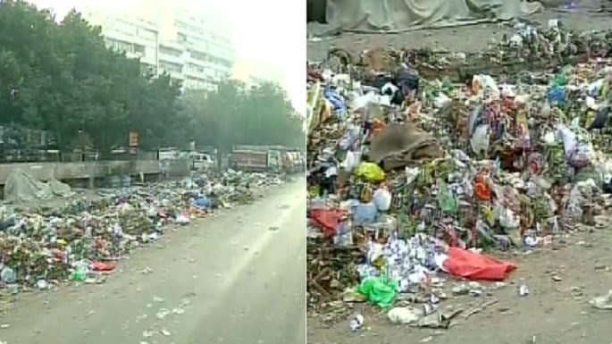 delhi sanitation workers protest