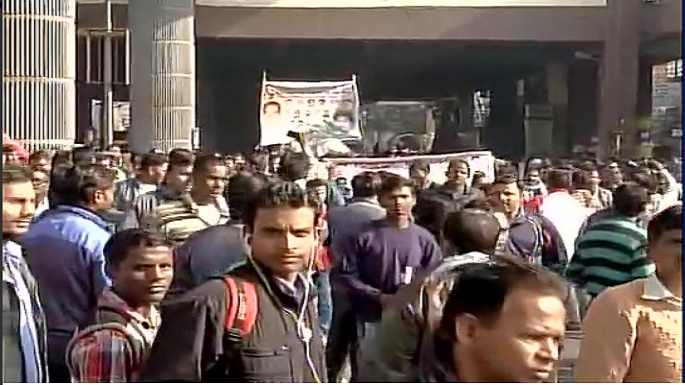 delhi sanitation workers strike