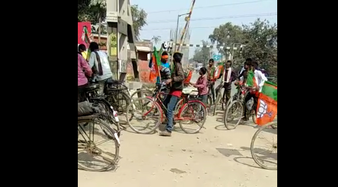 bjp campaign on bicycle