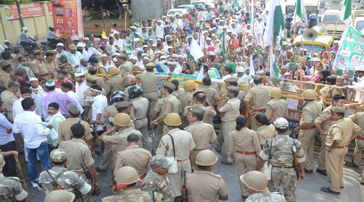 bhartiya kisan union protest march in lucknow on mandsaur case