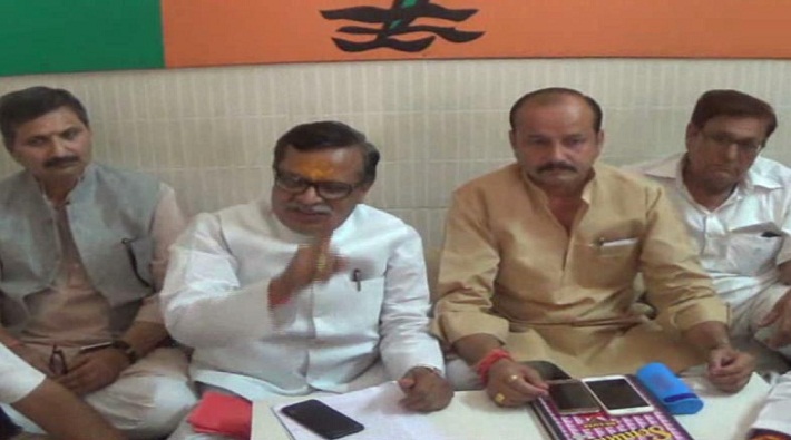 bjp leader vineet sharda statement rahul gandhi is intoxication in aligarh
