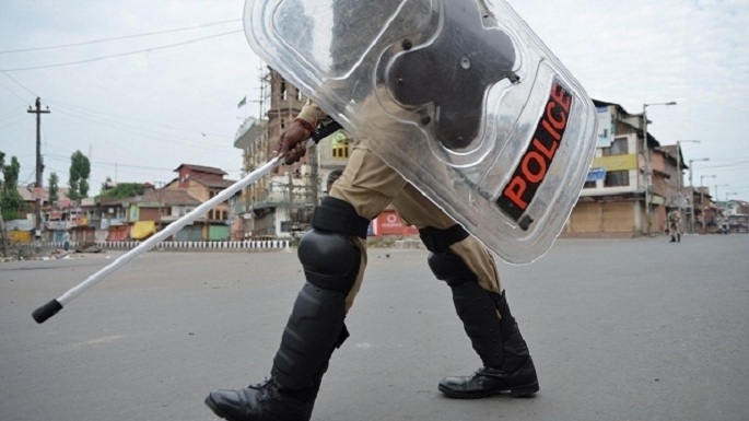 jammu kashmir curfew imposed