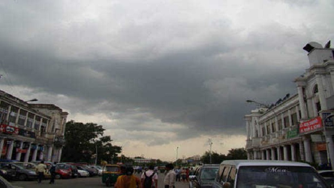 delhi cloudy day