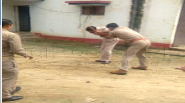 meerut police sub inspector prem prakash beating si bhavanpur thana
