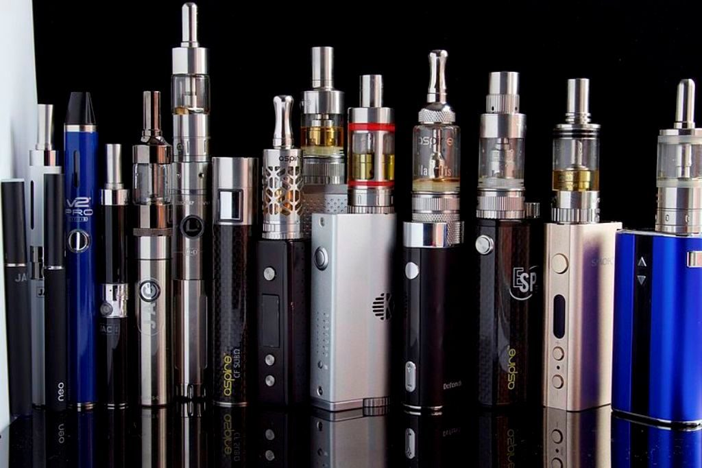 E-cigs may double risk of tobacco smoking in teenagers