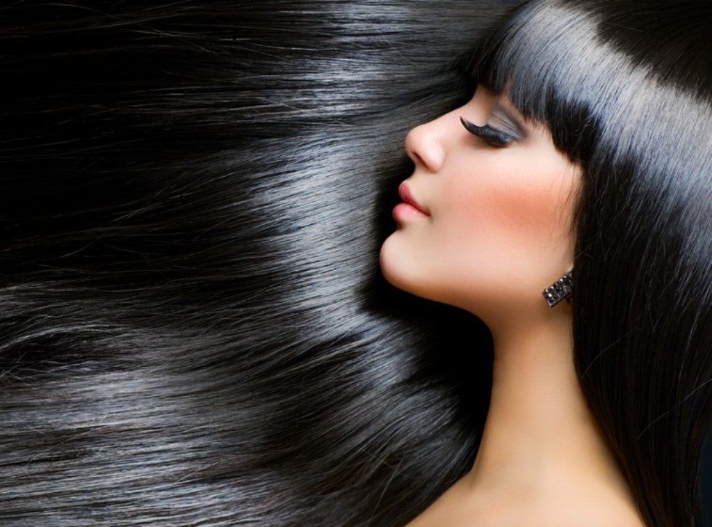 Get rid of frizzy hair this winter season