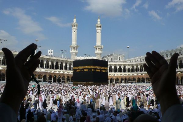 modi government withdraws subsidy to haj pilgrims