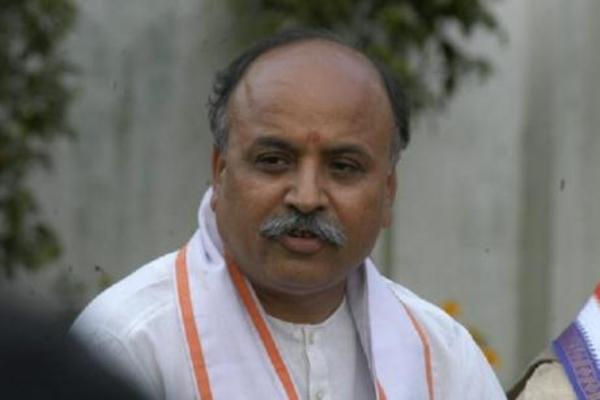 Togadia issue will raise in vhp margdarshak mandal meeting