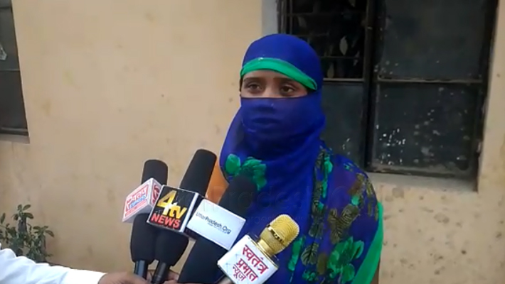woman raped in lucknow itaunja Police Refuse to File FIR