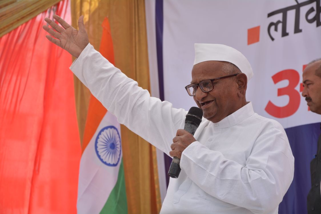 Anna Hazare in Lucknow to mobilise support for Lokpal 1