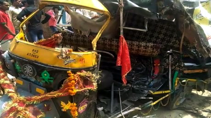 pratapgarh: 8 people killed in tremendous collision of truck-tempo