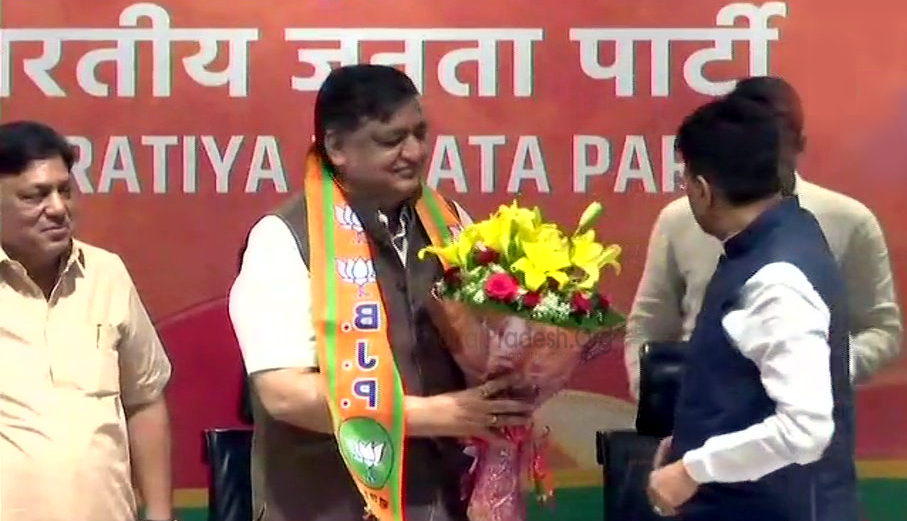 Naresh Agrawal joins BJP in the presence of Union Minister Piyush Goyal
