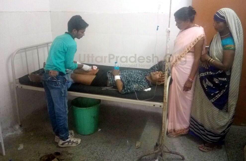 fake doctors treating in government hospitals In Amethi-3