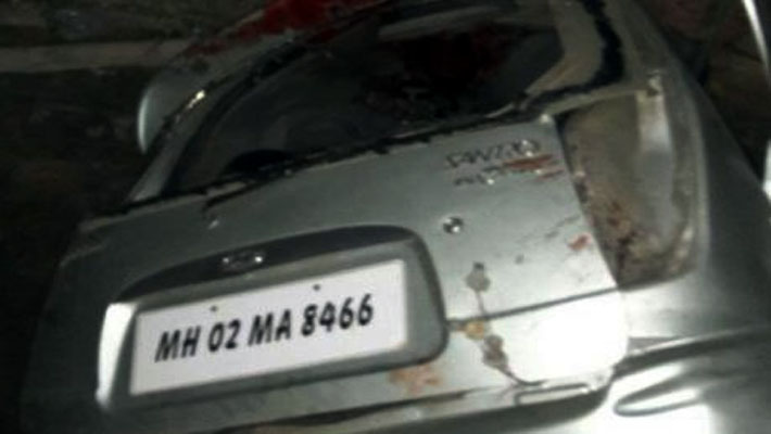 six people killed in horrific road accident in gorakhpur