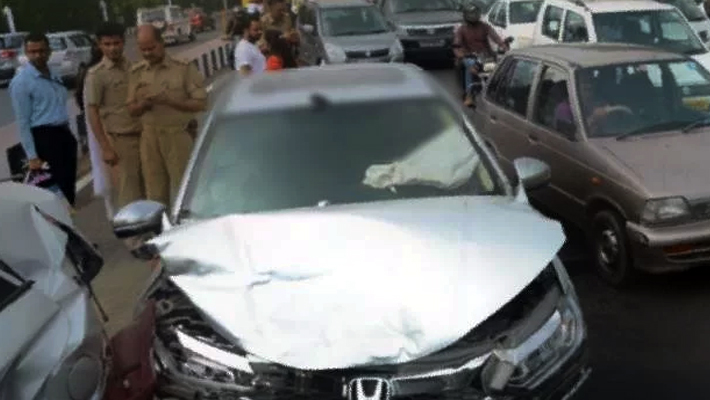 one killed three injured in road accident at lohia path lucknow
