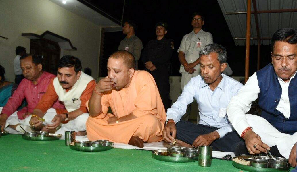 CM Yogi kept in deception: dinner at Lekhpal House not Dalit dayaram home-1
