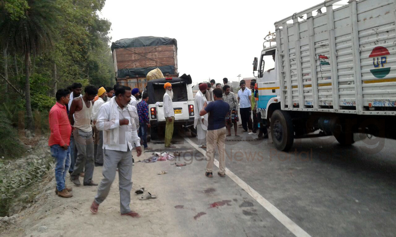 12 killed in road accident after Tata Magic truck collides with truck