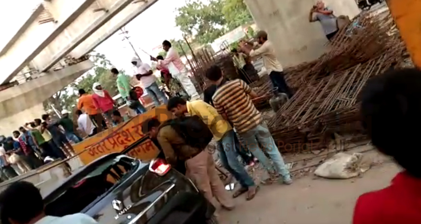 Varanasi: under construction flyover Portion collapses near Cantt railway station labourers trapped