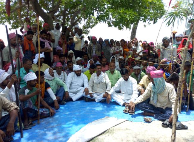 Farmers protest demanding proper land compensation