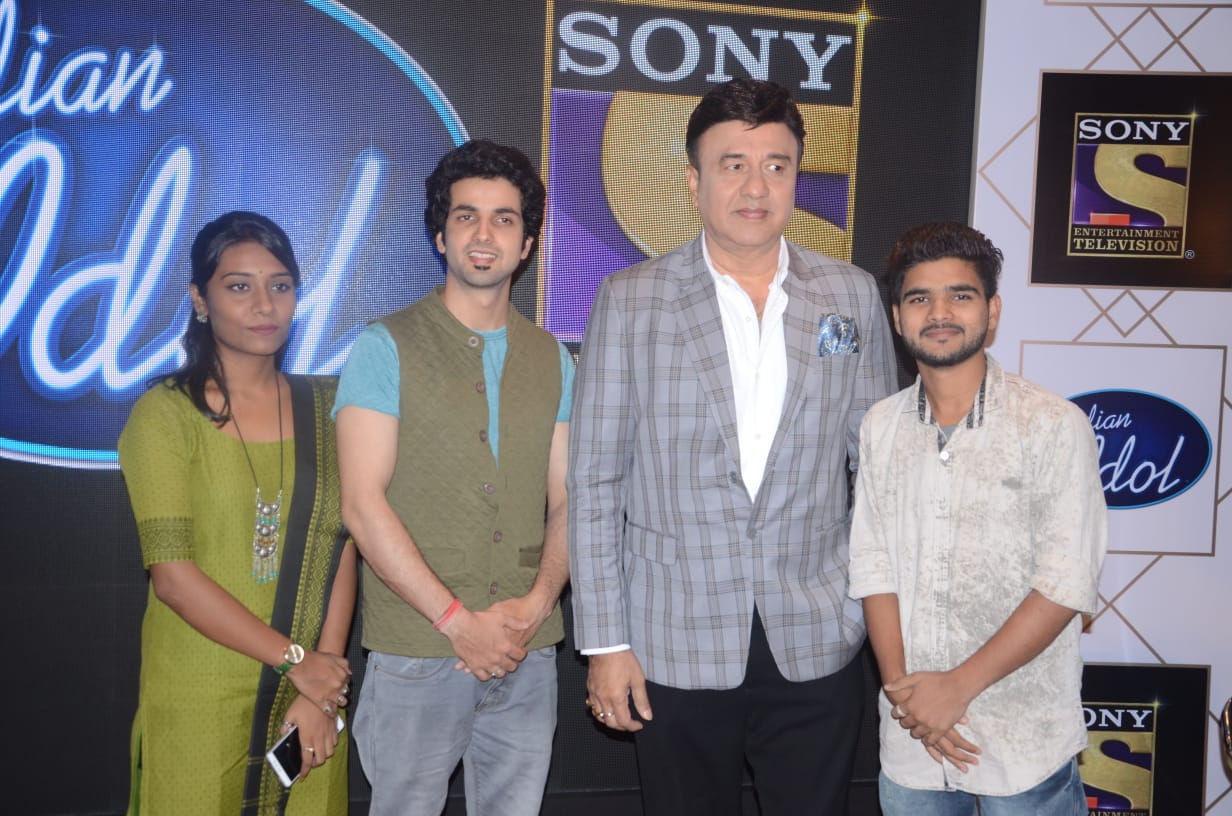 Indian Idol Season10: Anu Malik with his contestants visited Lucknow!