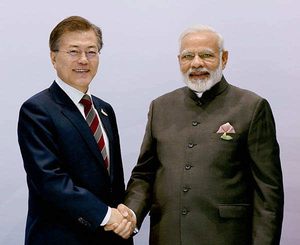 PM modi and South Korean President attend samsung program