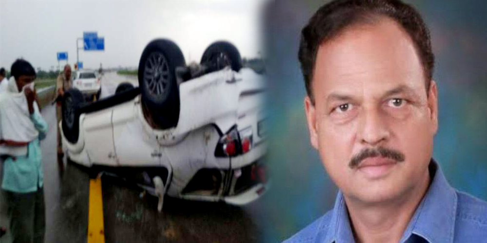 BJP MLA Satyapal Singh Rathore and Gunner injured in car Accident at Agra-Lucknow expressway
