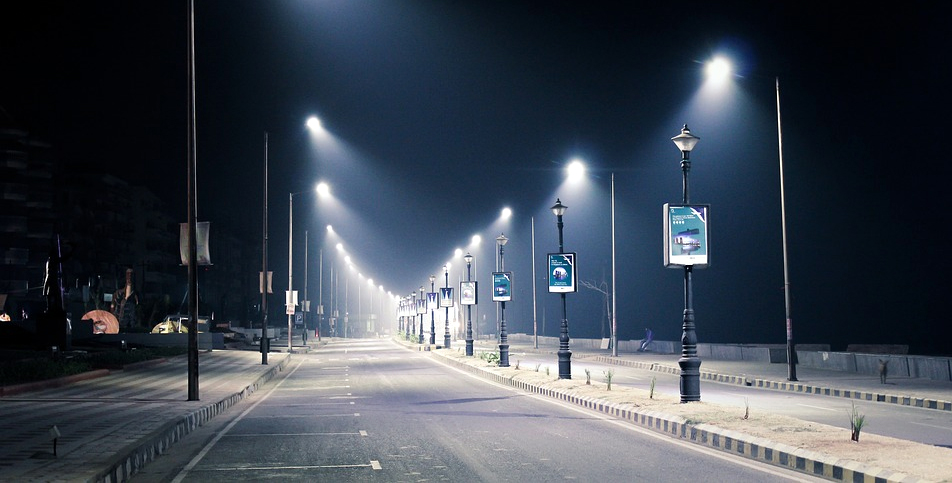 Rs 17,000 LED lights disappeared from roads of Lucknow