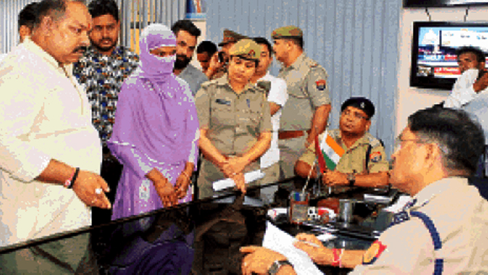 Meerut: Woman Trapped in Love Jihad Converted Religion in mosque