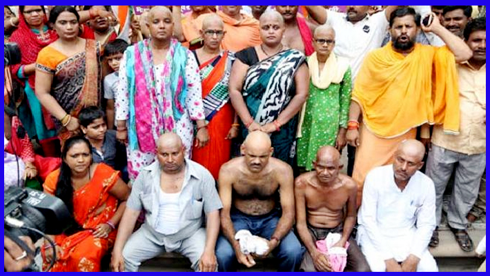 RLD attacks Yogi government on Shiksha mitras shave head on black day