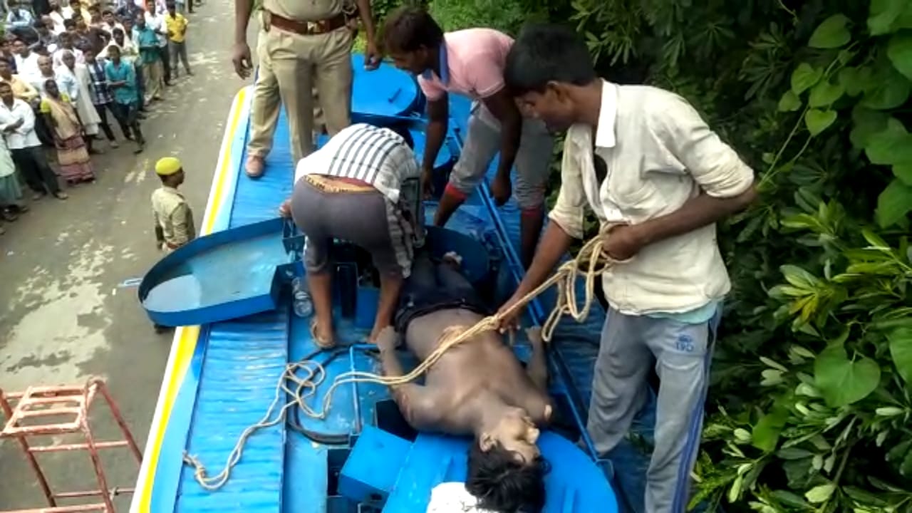 Shravasti: Dead Body found in Bharat Petroleum Tanker. Brother said Its a case of Murder
