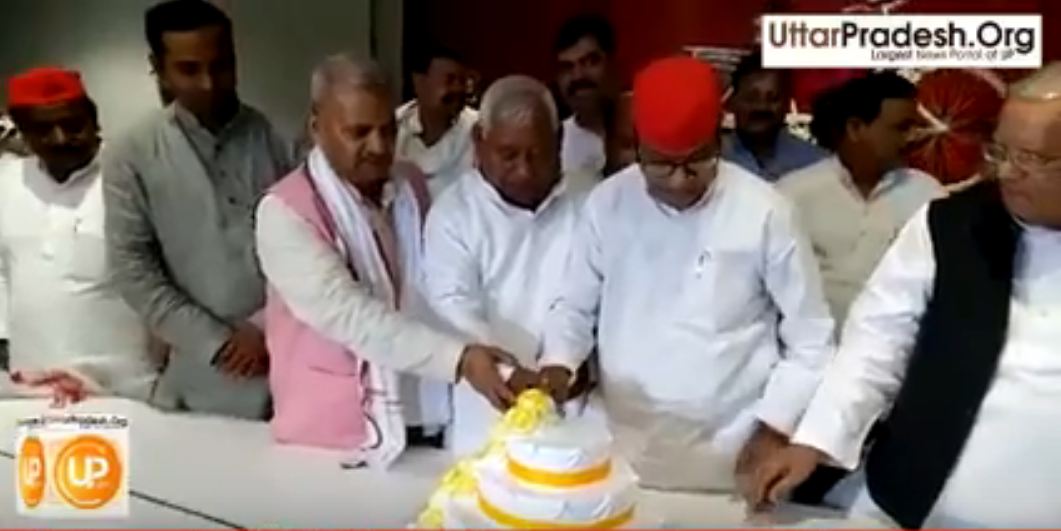akhilesh yadav birthday celebrations