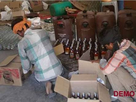 15 thousand prize for fake liquor factory operator and four other