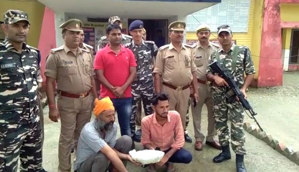 Police arrested two smugglers with Charas worth lakh
