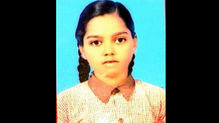 Deoria: School Girl Died Due to Roof Collapse Matki Rope