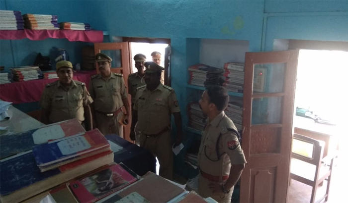 Shravasti: Police Superintendent inspected the police station Sonwa