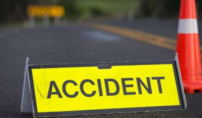 Balrampur: One killed, two injured in truck and bike collision