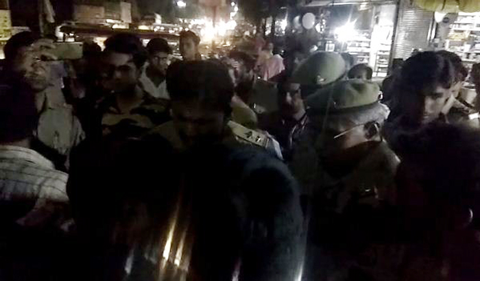 Bareilly: Police cut challan of BJP worker, fierce argument
