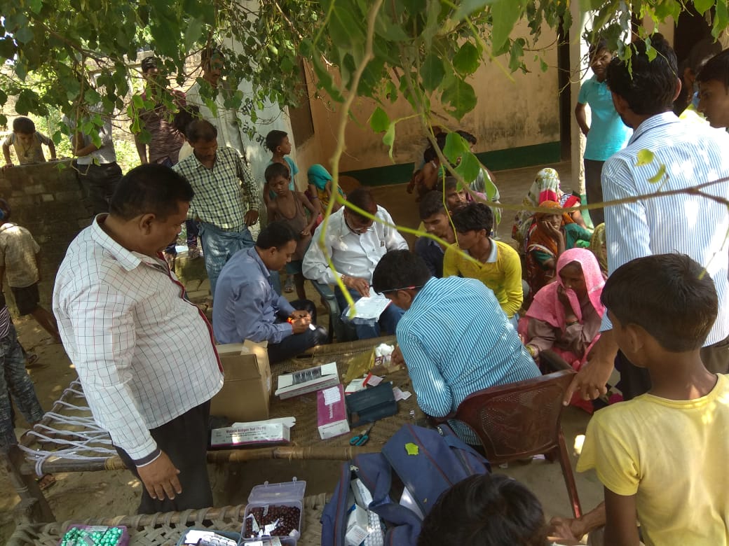 doctors team distributed medicine to infectious disease villagers