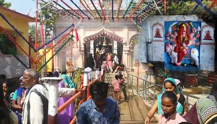 Shaktipeeth Maa Maheshwari Temple devotees crowd