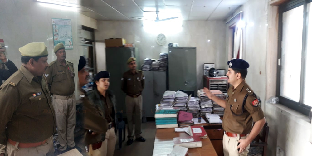 SSP Lucknow Conduct Surprise Inspection of CO Cantt Office