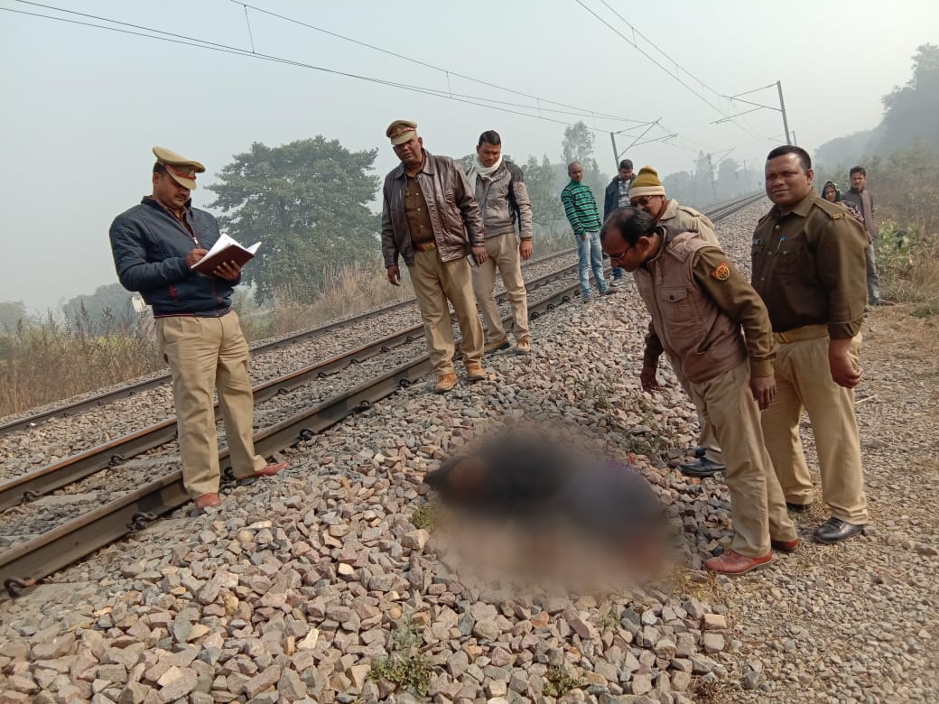 60 year oldman body found on railway tracks, spreads sensation