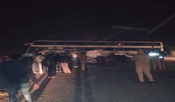 Accident on Yamuna expressway