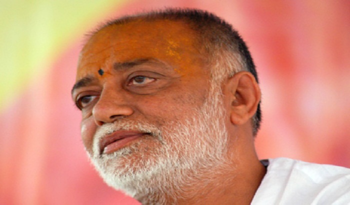 Center should consider the ordinance on Ram temple issue: Mourari Bapu