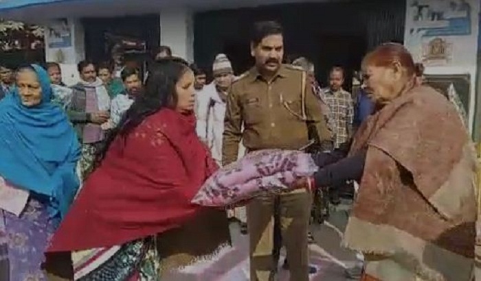 Distribution of blankets