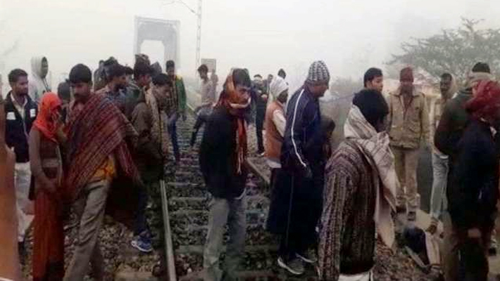Four People killed Kota-Patna Express Hits in Hathras