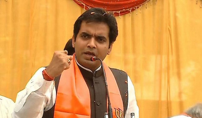 Varanasi: SP-BSP is fighting to save his existence: Pankaj Singh